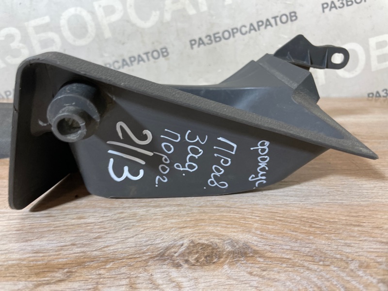 Накладка порогa Ford Focus 2007 хэтчбек