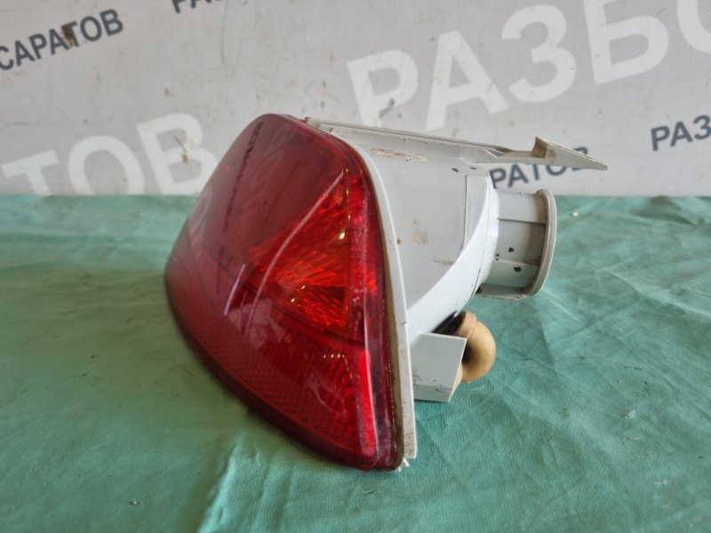 Фонарь противотуманный Ford Focus 2007 хэтчбек