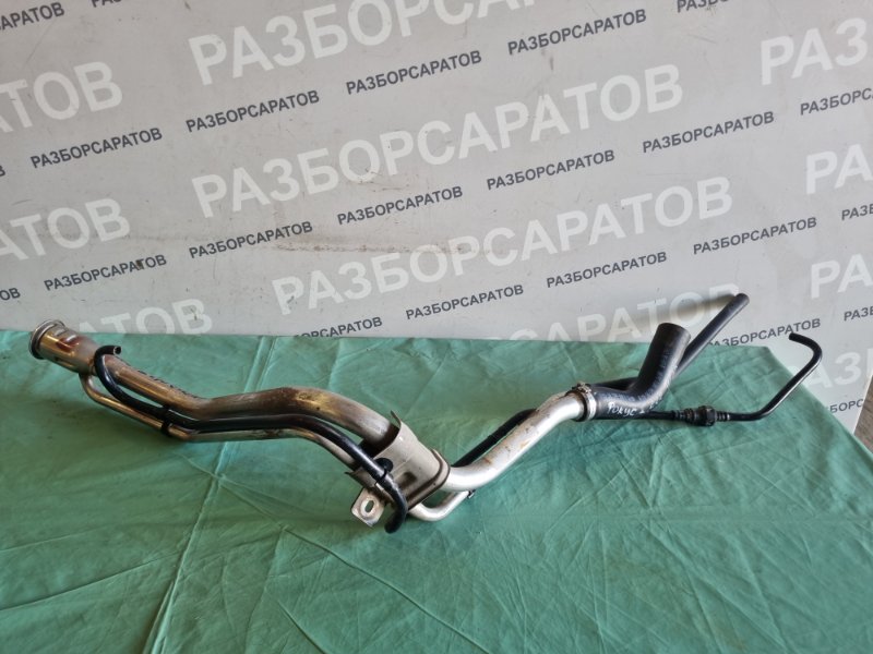 Горловина бензобака Ford Focus 2007 хэтчбек