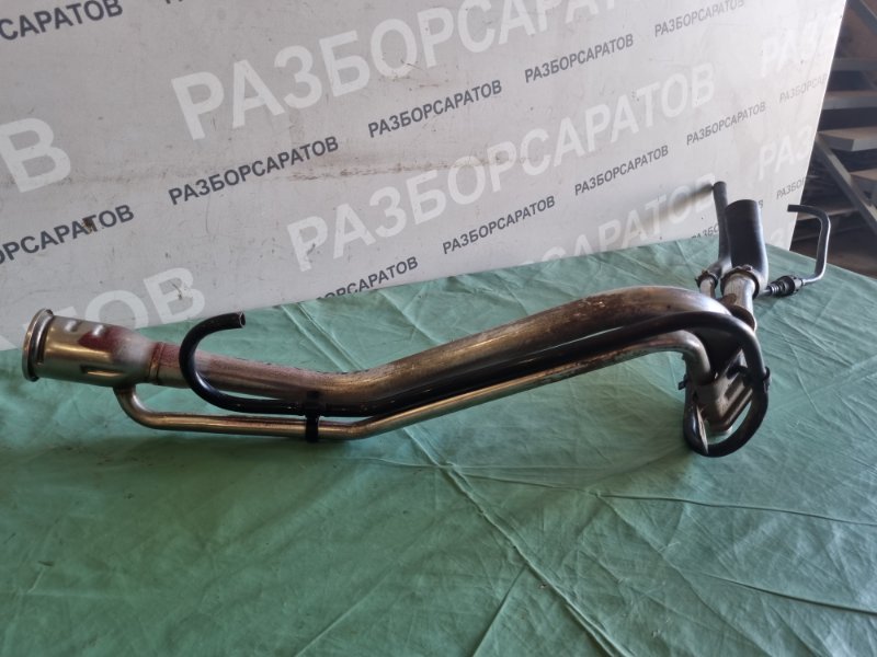Горловина бензобака Ford Focus 2007 хэтчбек