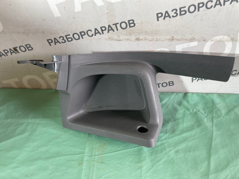 Накладка порога (внутренняя) Ford Focus II 2008 седан