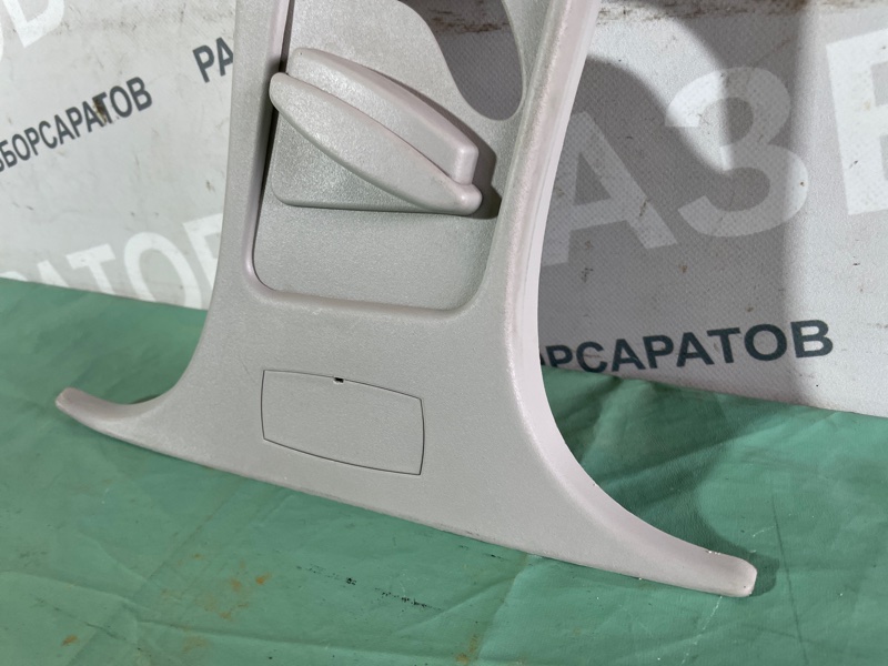 Обшивка стойки Ford Focus II 2008 седан
