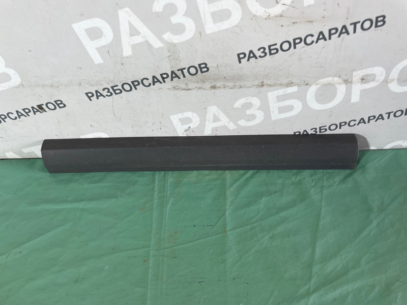 Накладка порога внутренняя Ford Focus II 2008 седан