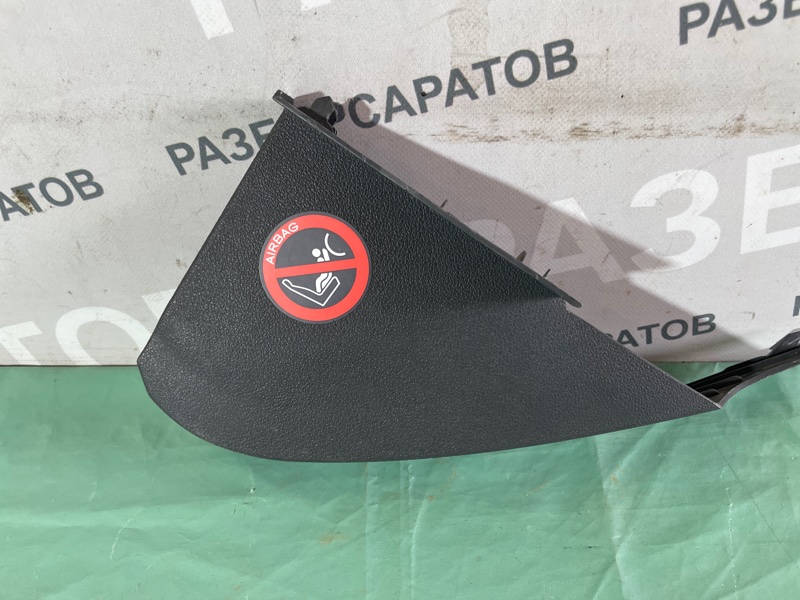 Накладка торпедо Ford Focus II 2008 седан