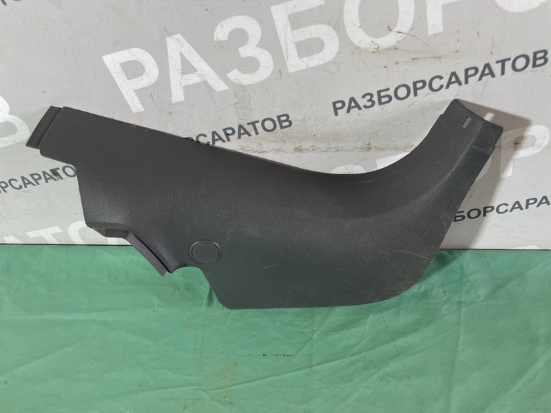 Накладка порога (внутренняя) Ford Focus II 2008 седан