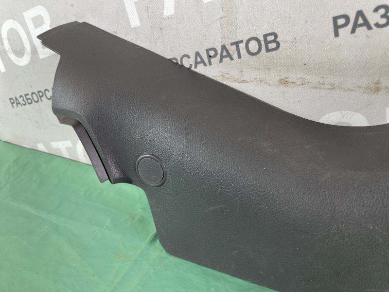 Накладка порога (внутренняя) Ford Focus II 2008 седан