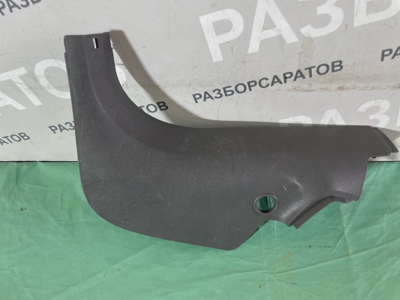 Накладка порога (внутренняя) Ford Focus II 2008 седан