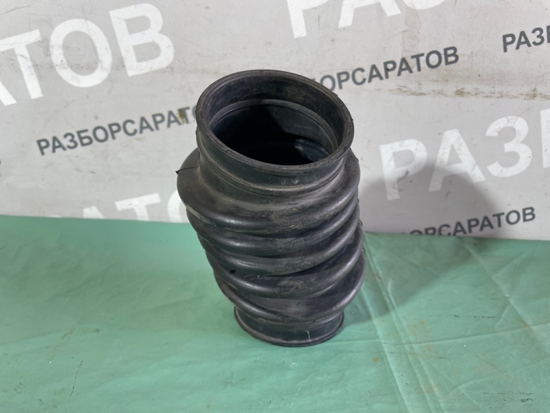 Патрубок воздушного фильтра Ford Focus II 2006 купе