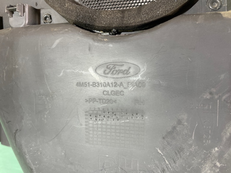 Обшивка салона Ford Focus II 2006 купе