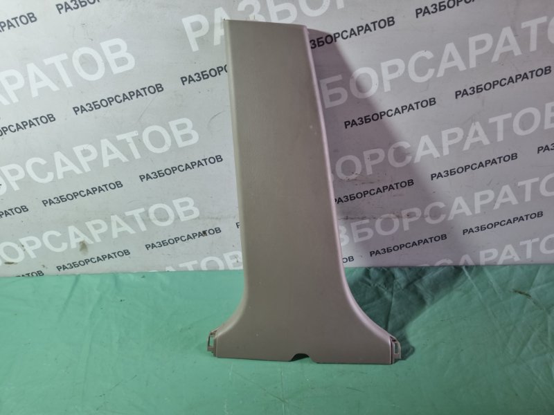 Накладка средней стойки (низ) Toyota Camry 2004 седан