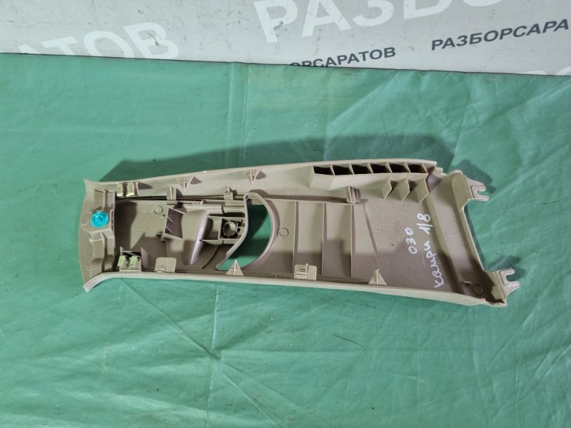Накладка стойки Toyota Camry 2004 седан
