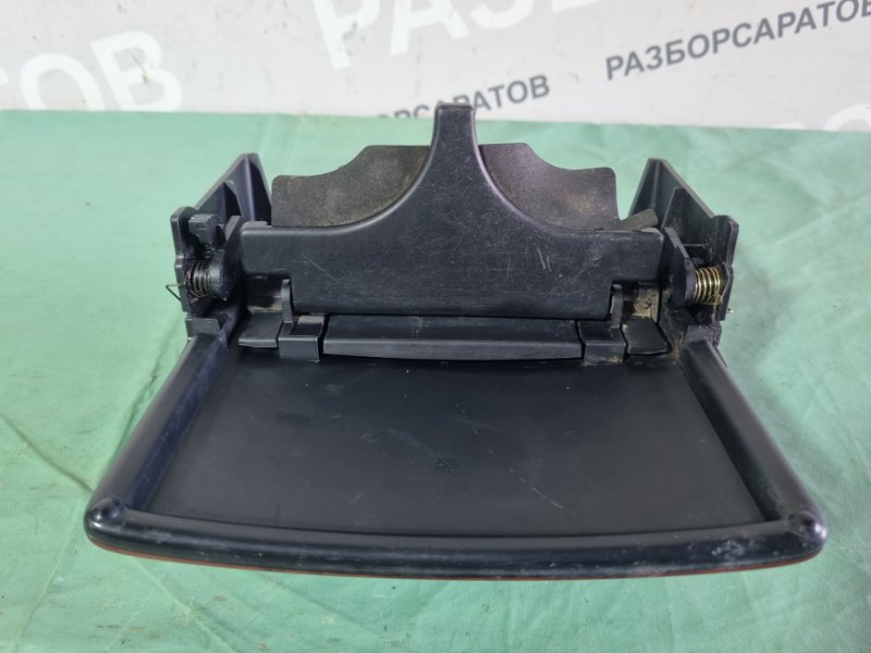 Крышка бардачка Toyota Camry 2004 седан