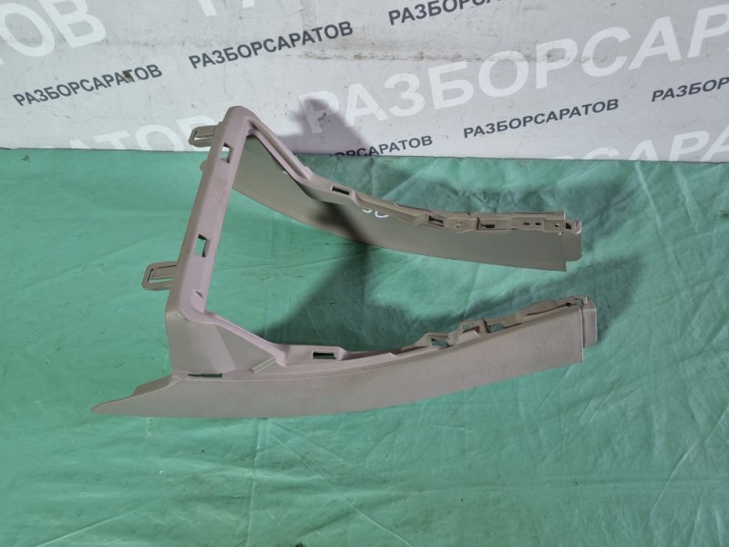 Накладка консоли Toyota Camry 2004 седан