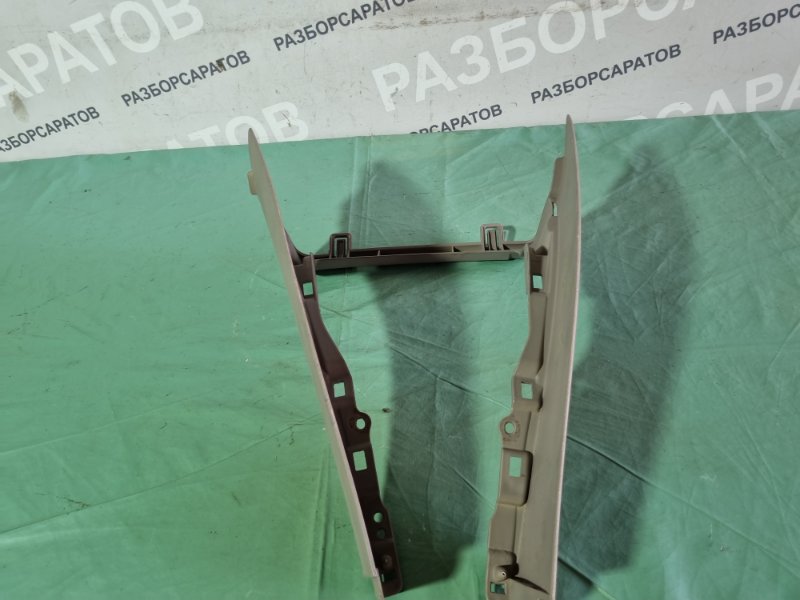 Накладка консоли Toyota Camry 2004 седан
