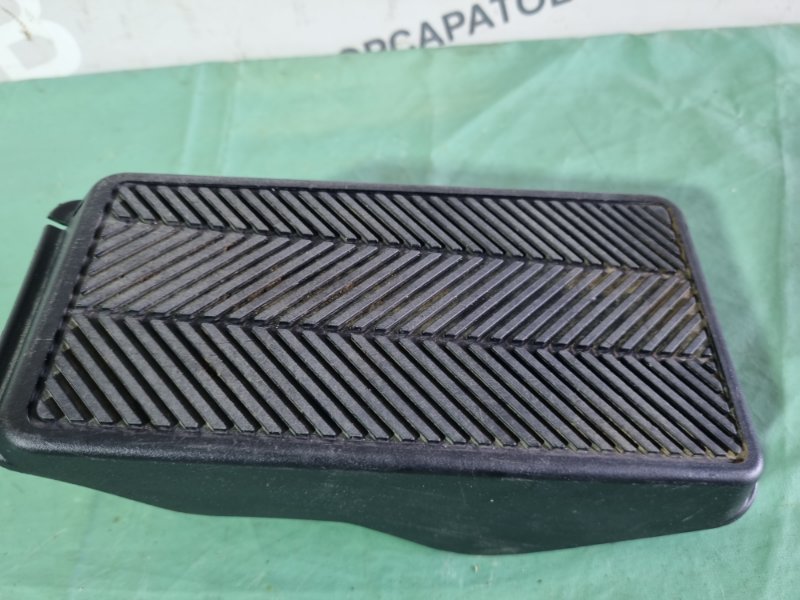 Подставка под ногу Toyota Camry 2004 седан