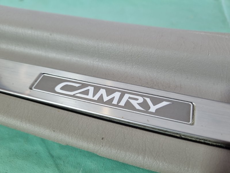 Накладка порога внутренняя Toyota Camry 2004 седан