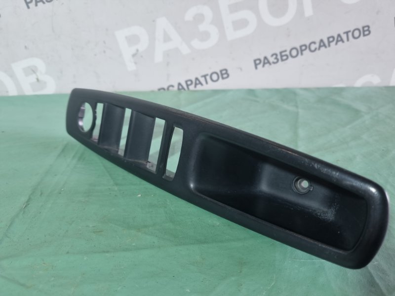 Накладка кнопок стеклоподъемника Renault Fluence 2010