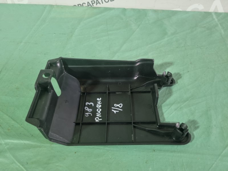 Крышка блока air bag Renault Fluence 2010