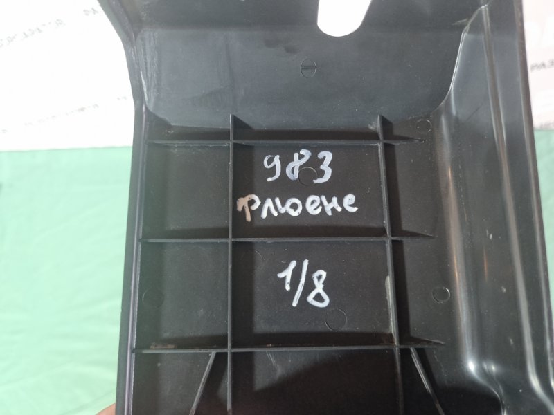 Крышка блока air bag Renault Fluence 2010