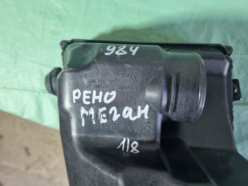 Корпус воздушного фильтра Renault Megane II 2008