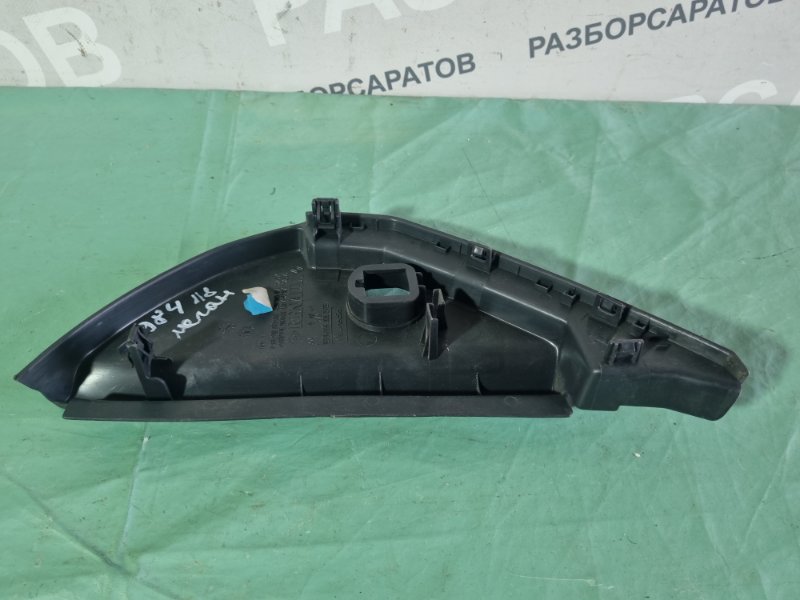 Накладка торпедо Renault Megane II 2008