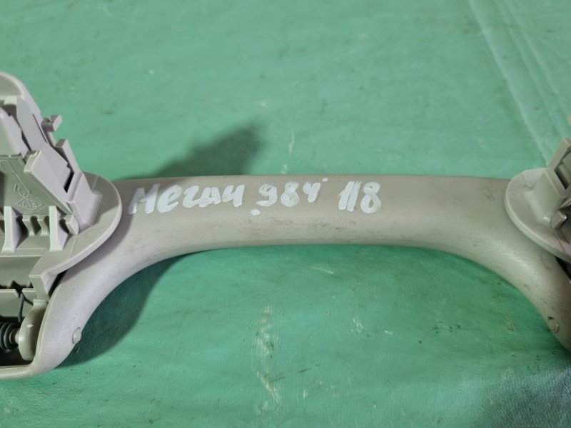 Ручка внутренняя потолочная Renault Megane II 2008