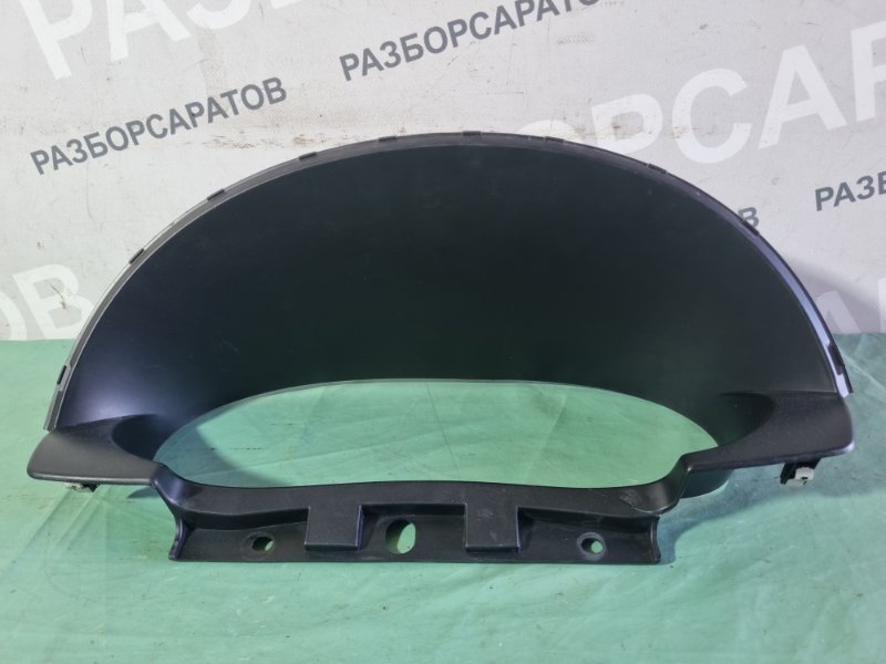 Козырек щитка приборов Renault Logan 2007