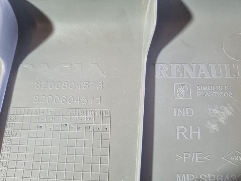 Обшивка стойки средней Renault Logan 2007