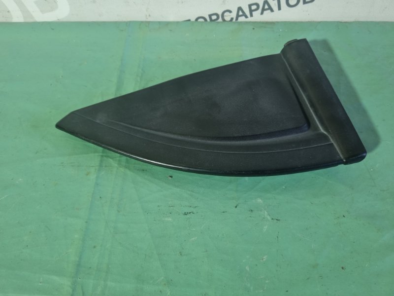 Накладка двери ( уголок ) KIA Spectra 2008
