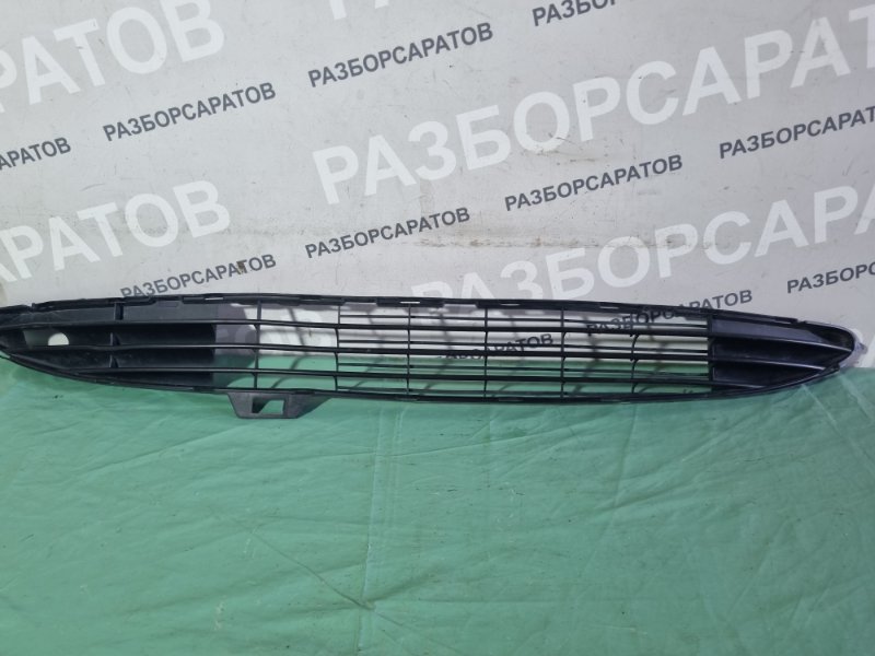 Решетка бампера Peugeot 206 2004 хэтчбек