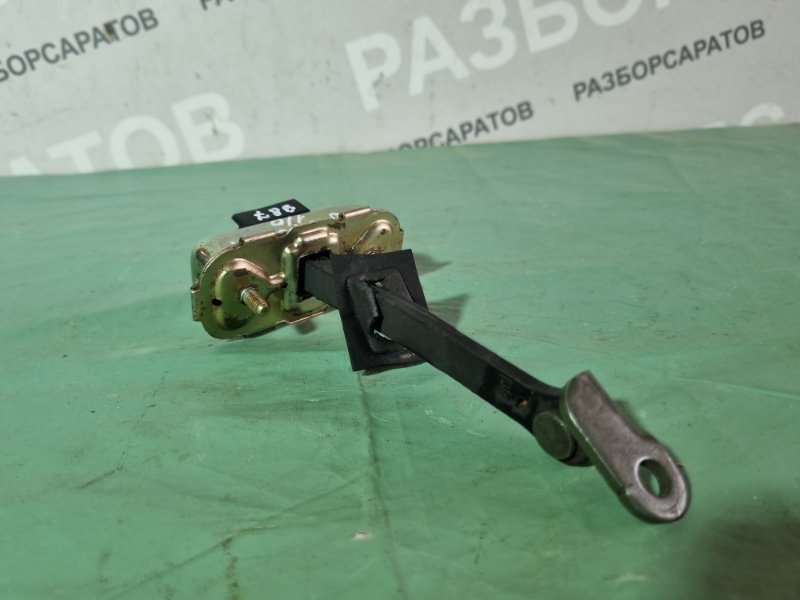 Ограничитель двери Ssangyong Actyon sports 2011