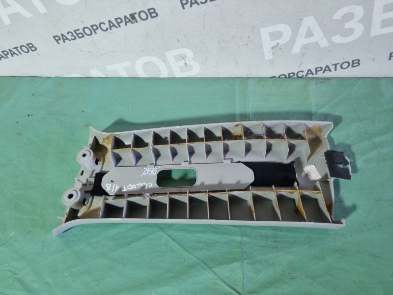 Обшивка стойки средней Suzuki Swift 2010