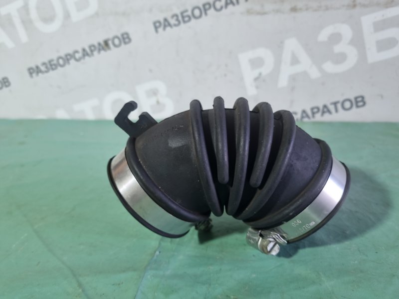 Патрубок воздушного фильтра Suzuki Swift 2010