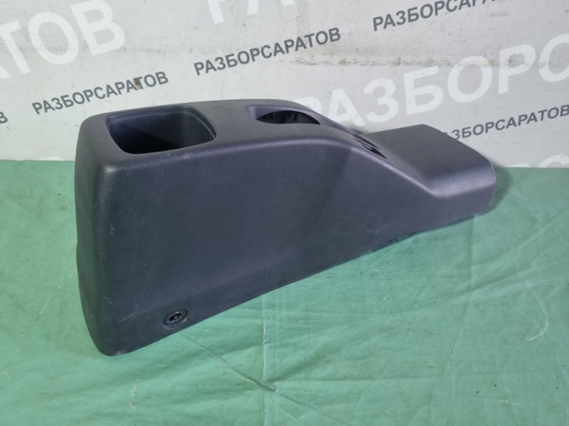 Консоль между сидений Suzuki Swift 2010