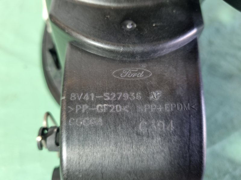 Механизм лючка бензобака Ford Kuga 2009