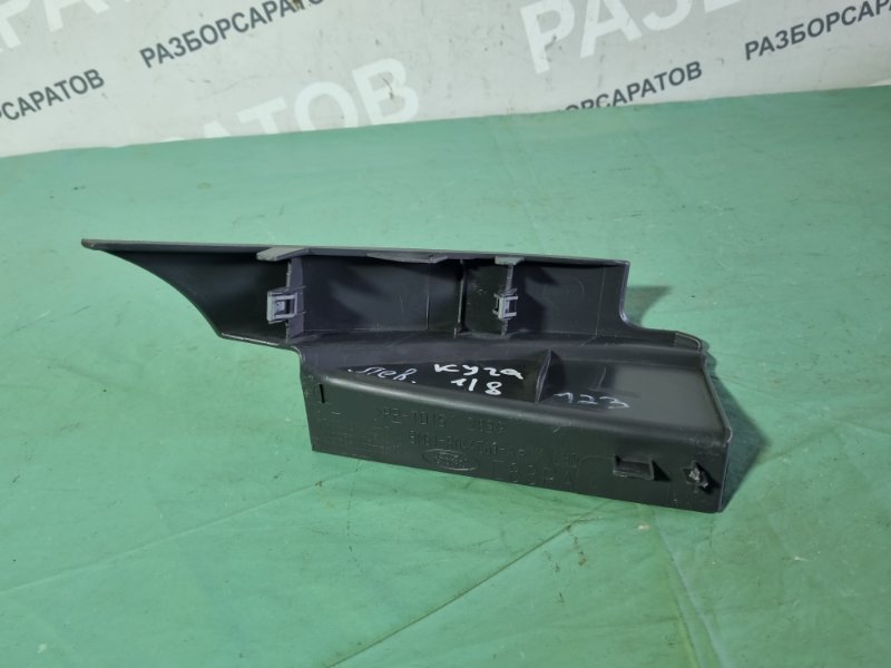 Накладка торпедо Ford Kuga 2009