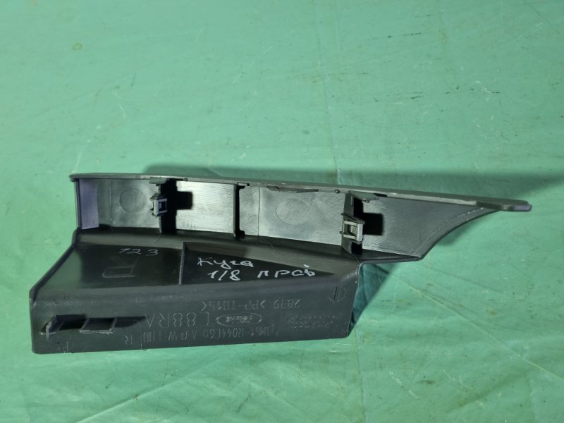 Накладка торпедо Ford Kuga 2009