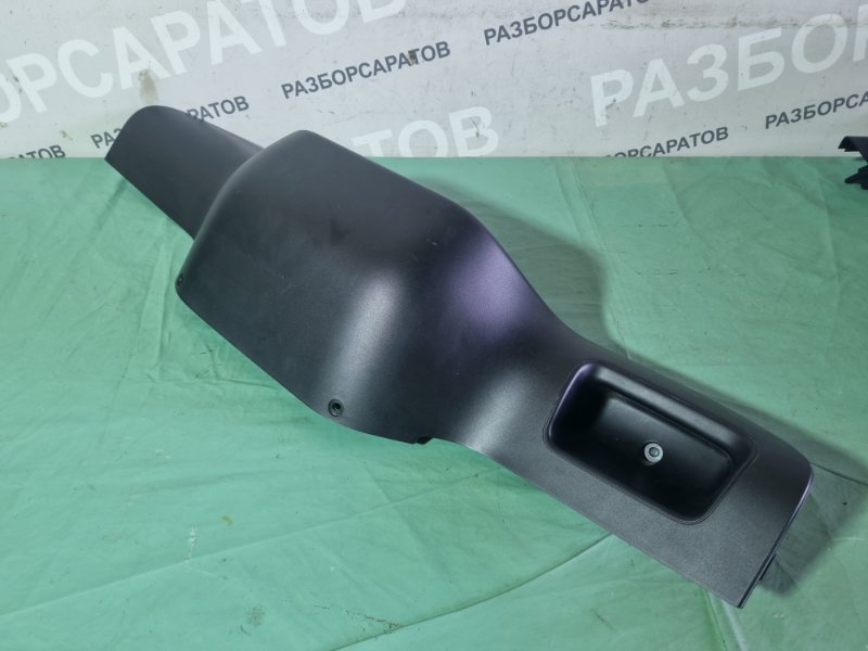 Накладка крышки багажника Ford Kuga 2009