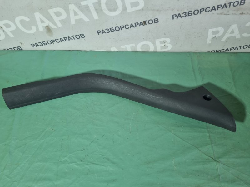 Накладка порогa Ford Kuga 2009