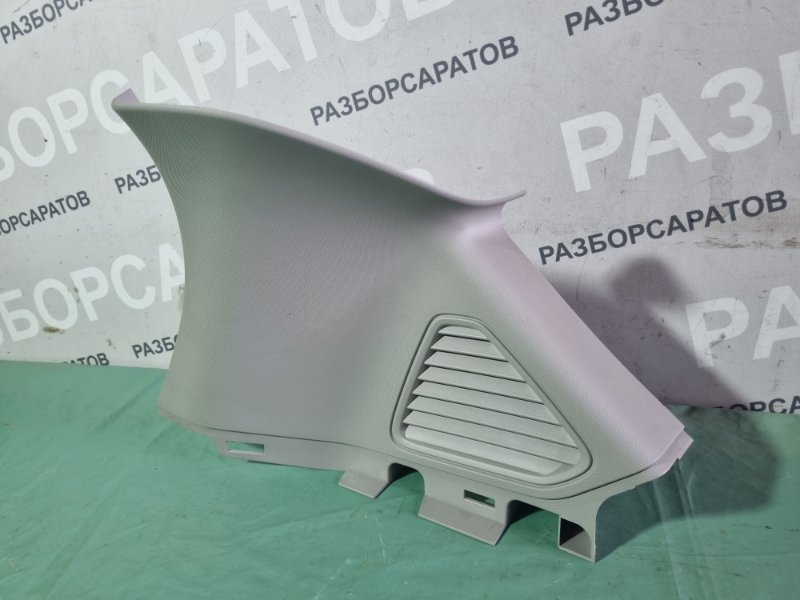 Накладка стойки Ford Kuga 2009