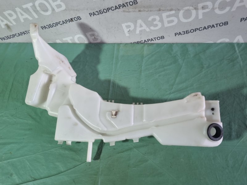 Бачок омывателя лобового стекла Ford Kuga 2009