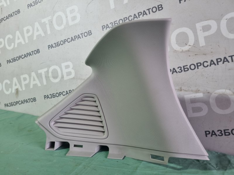 Накладка стойки Ford Kuga 2009