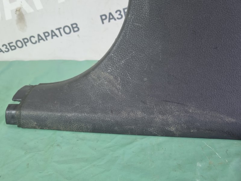 Обшивка стойки средней Ford Kuga 2009