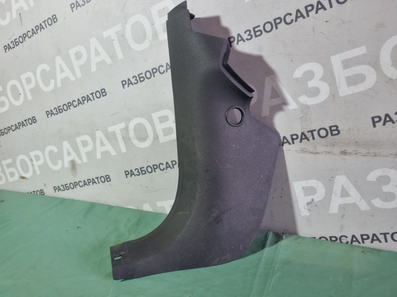 Накладка порогa Ford Kuga 2009