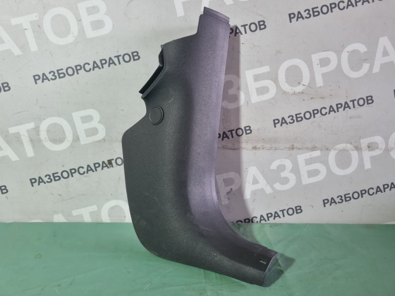 Накладка порогa Ford Kuga 2009