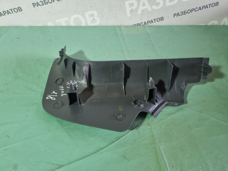 Накладка порогa Ford Kuga 2009