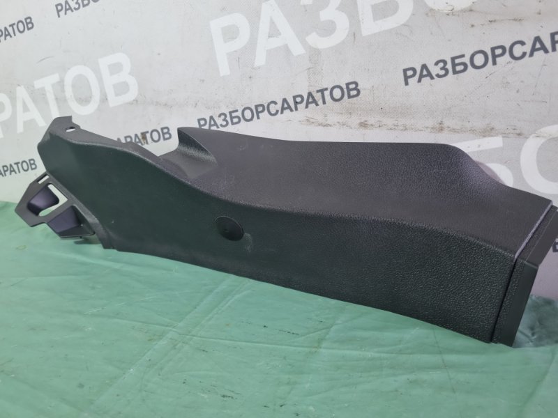 Накладка порогa Ford Kuga 2009