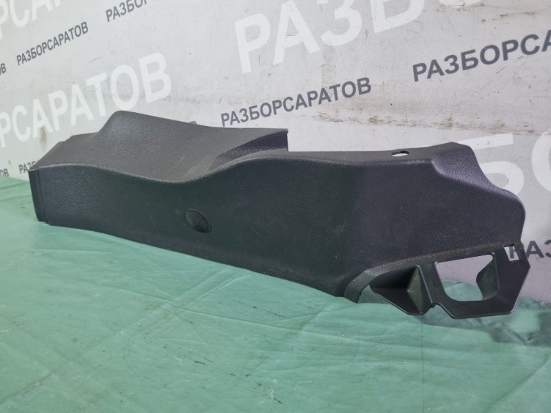 Накладка порогa Ford Kuga 2009