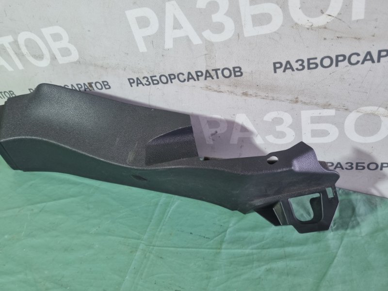 Накладка порогa Ford Kuga 2009