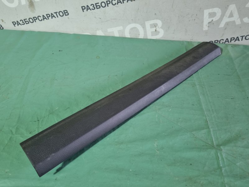 Накладка порогa Ford Kuga 2009